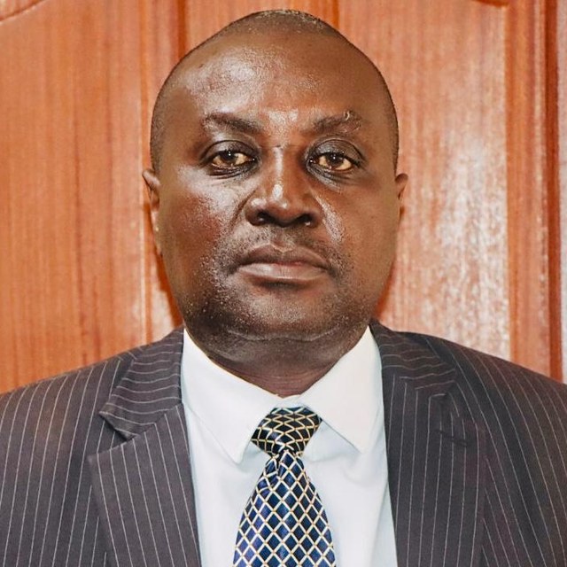 Dr. Robert Ndengwa